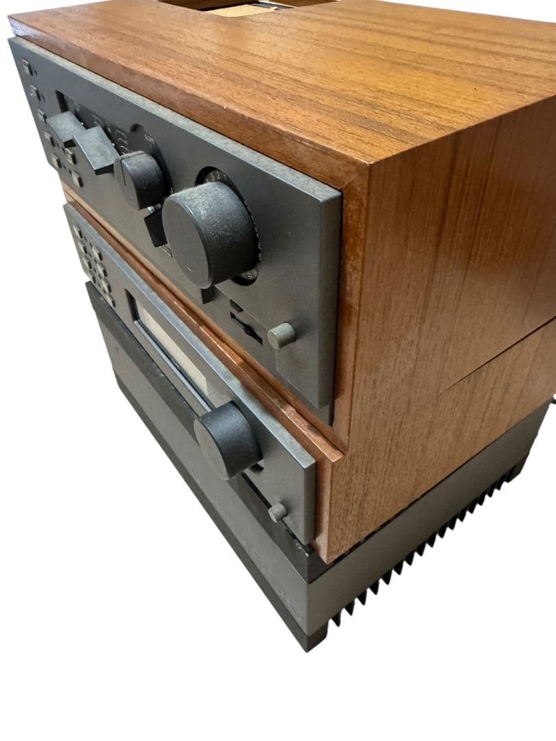 QUAD 606 FM4チューナー　QUAD44プリアンプ