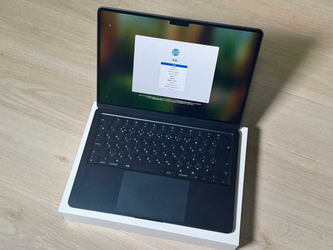 Apple MacBook Air M2 13.6インチスペースグレイ美品
