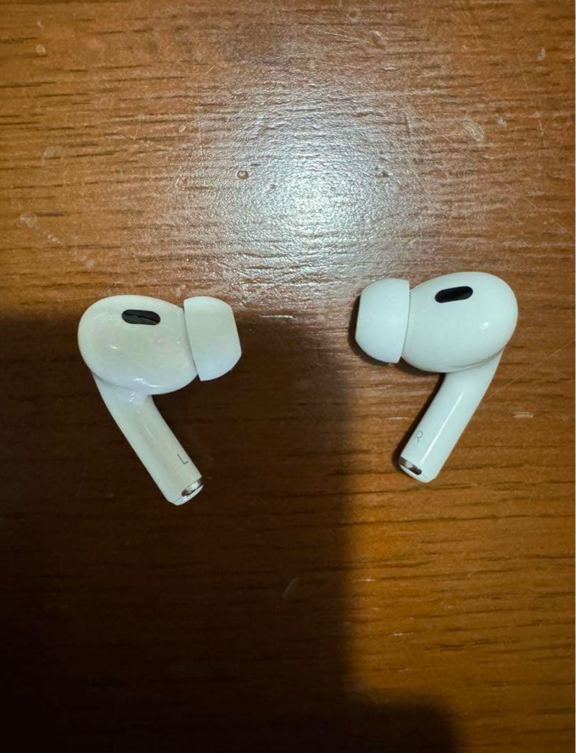 AirPods Pro (第2世代) 本体 MagSafe充電ケース付き