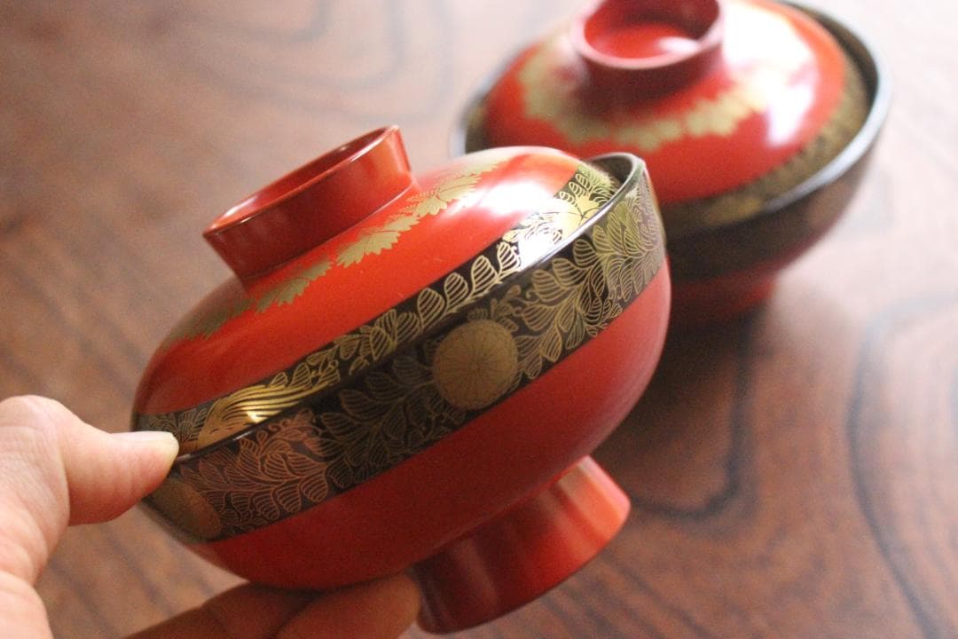 時代逸品！上質朱漆に極上菊桐唐草蒔絵の映えるお椀2点（検輪島塗京塗高台寺蒔絵