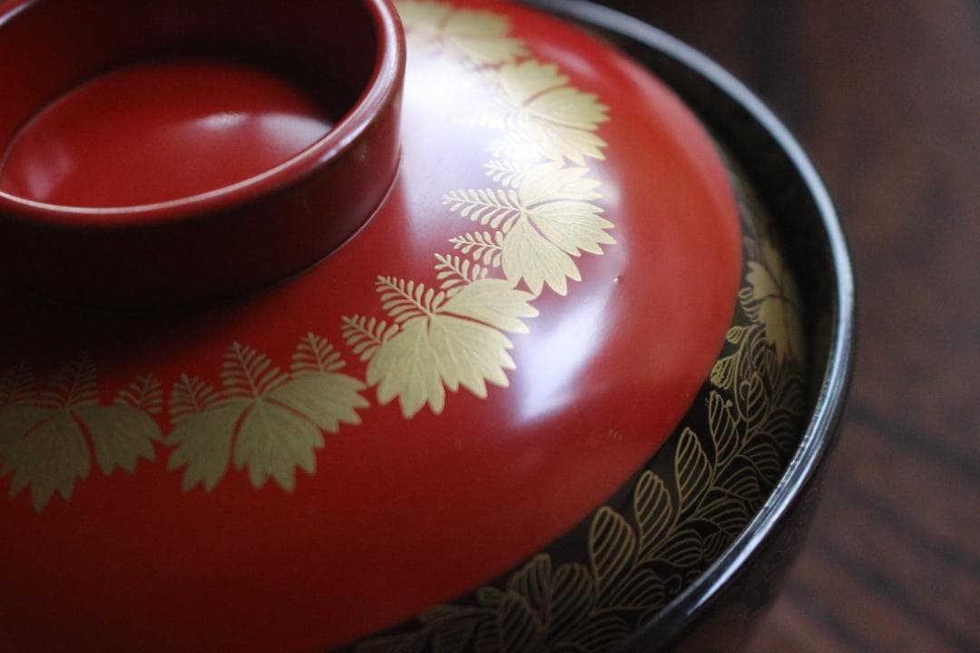 時代逸品！上質朱漆に極上菊桐唐草蒔絵の映えるお椀2点（検輪島塗京塗高台寺蒔絵