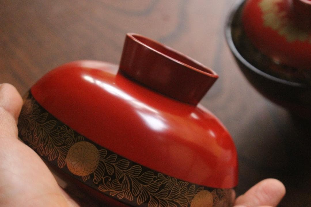 時代逸品！上質朱漆に極上菊桐唐草蒔絵の映えるお椀2点（検輪島塗京塗高台寺蒔絵