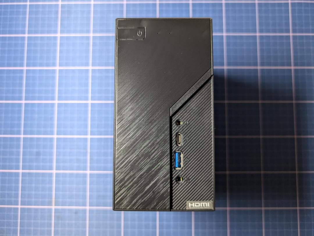 DeskMini X300 Ryzen 5 3400G ベアボーンPC