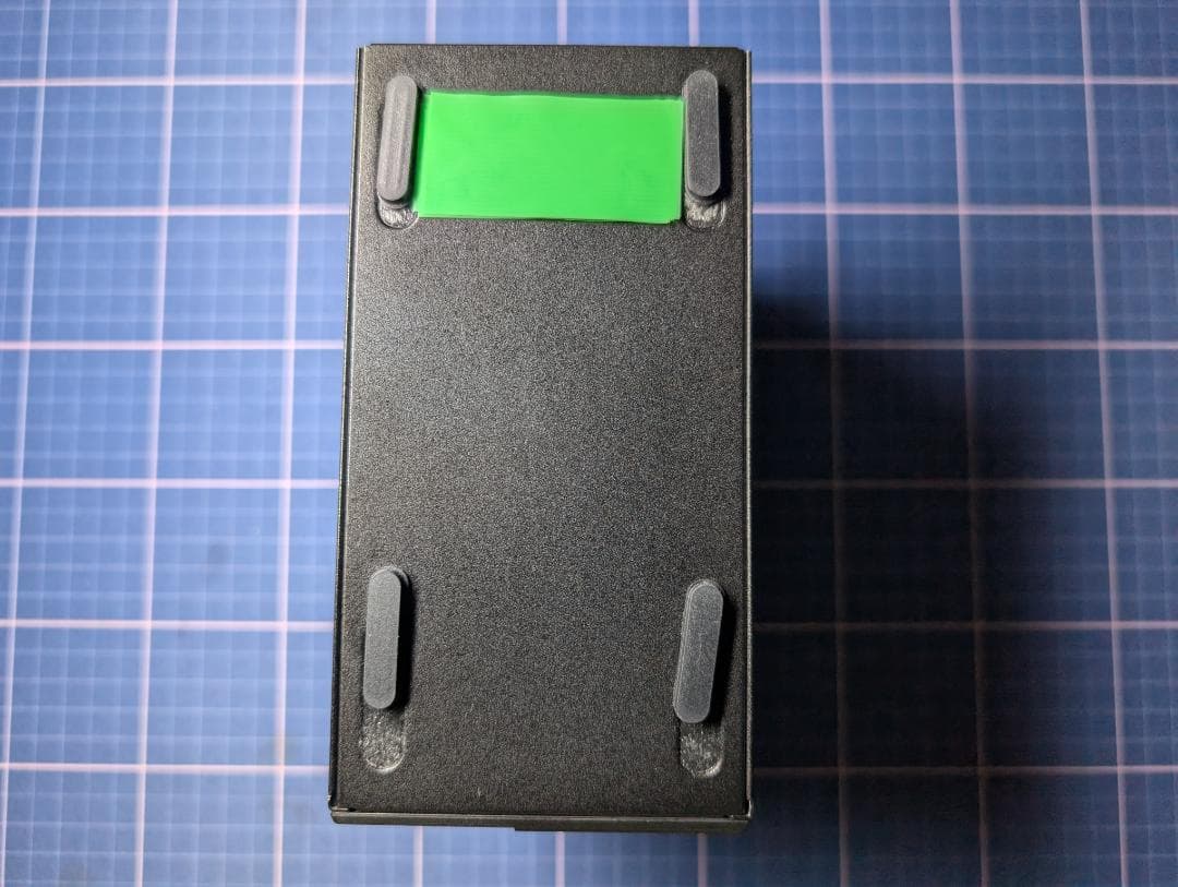 DeskMini X300 Ryzen 5 3400G ベアボーンPC