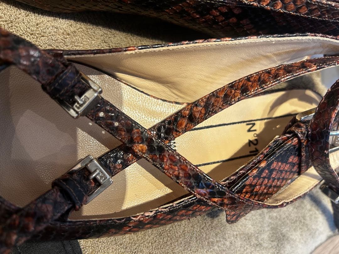 N°21 イエローポインテッドトゥフラットシューズ　37