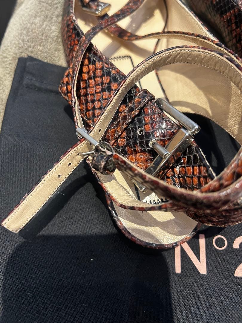 N°21 イエローポインテッドトゥフラットシューズ　37