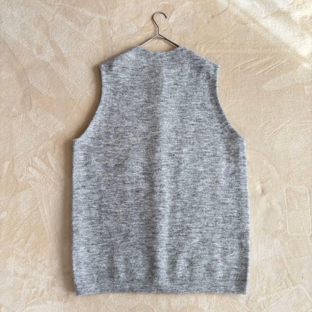 新品タグ付✨　自由区　大きいサイズ44　モヘアニットジレ　ライトグレー　完売品