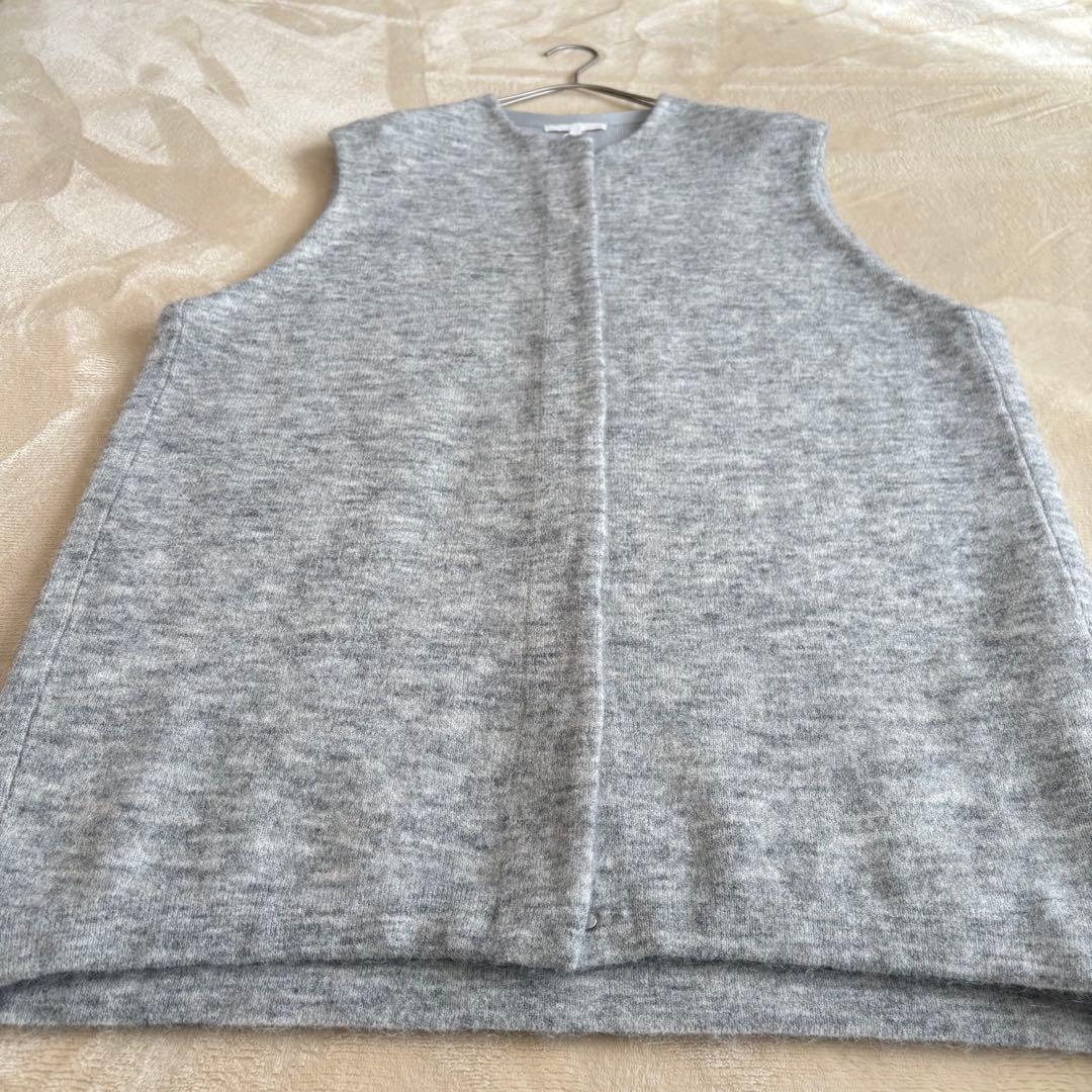 新品タグ付✨　自由区　大きいサイズ44　モヘアニットジレ　ライトグレー　完売品