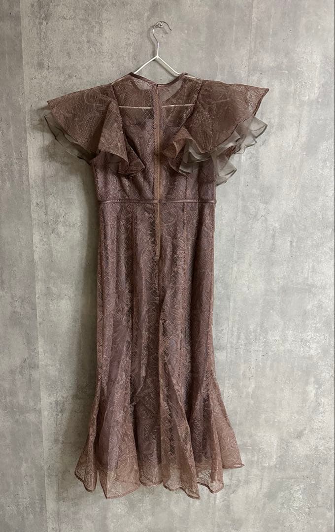 美品　Leja フリル半袖シアーレース花柄刺繍ウエストマークマーメイドワンピース