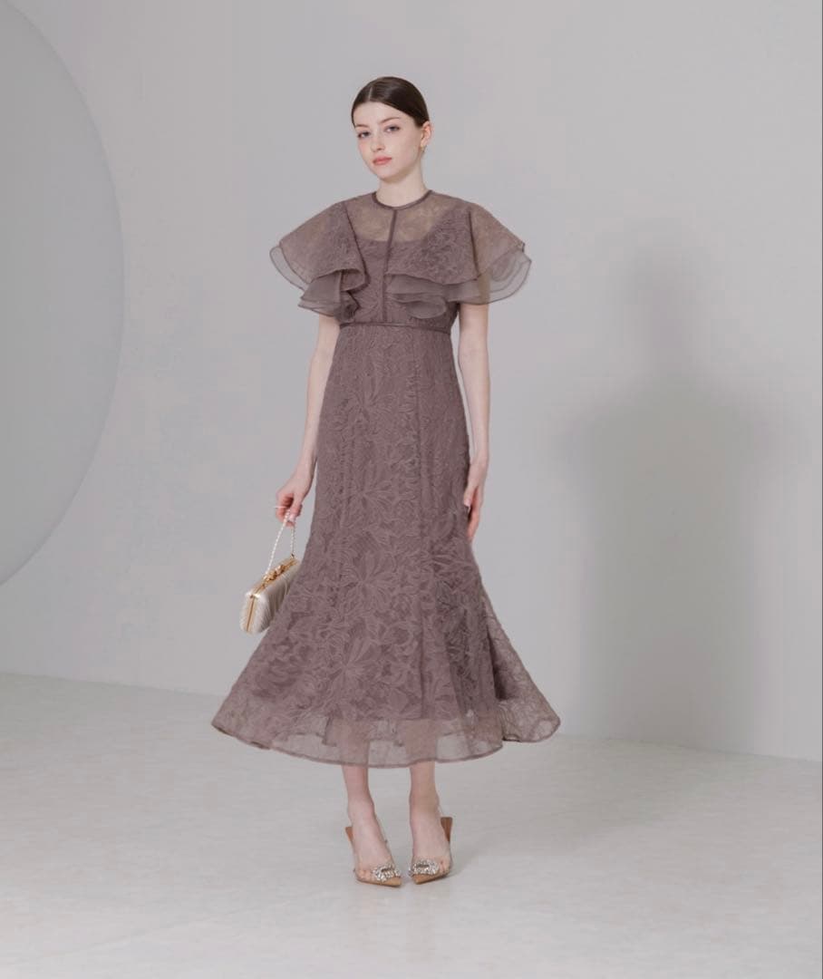 美品　Leja フリル半袖シアーレース花柄刺繍ウエストマークマーメイドワンピース