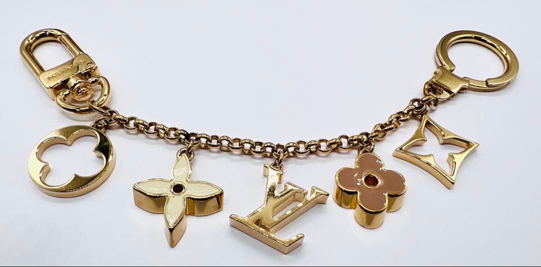 LOUIS VUITTON フルール ドゥ キーホルダー チャーム M65111