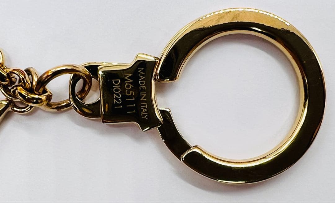 LOUIS VUITTON フルール ドゥ キーホルダー チャーム M65111