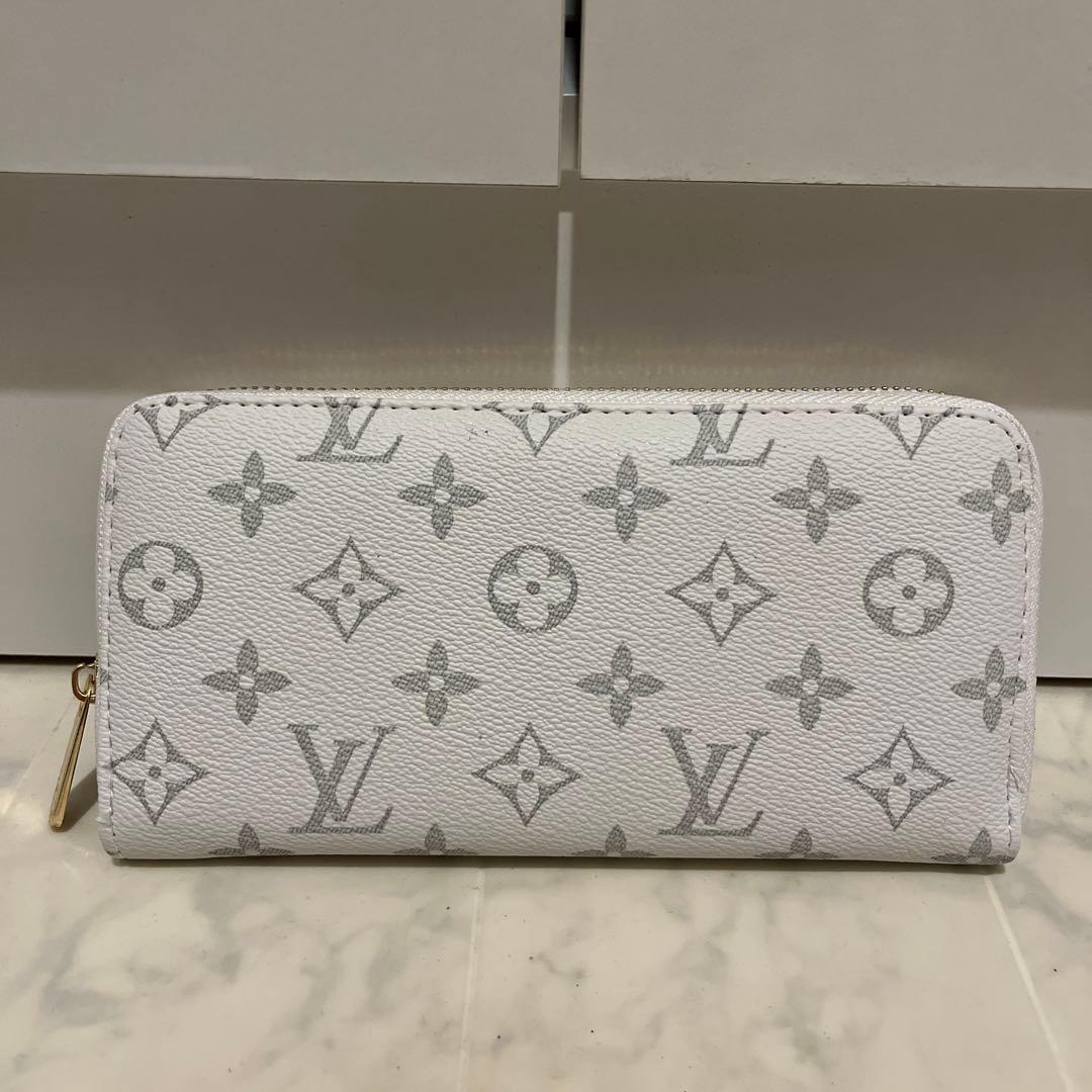 ヴィトンノベルティ　長財布 ホワイト