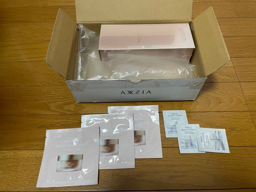 【未開封】アクシージア　メイト　フォーアイズ〈美顔器〉➕付属品