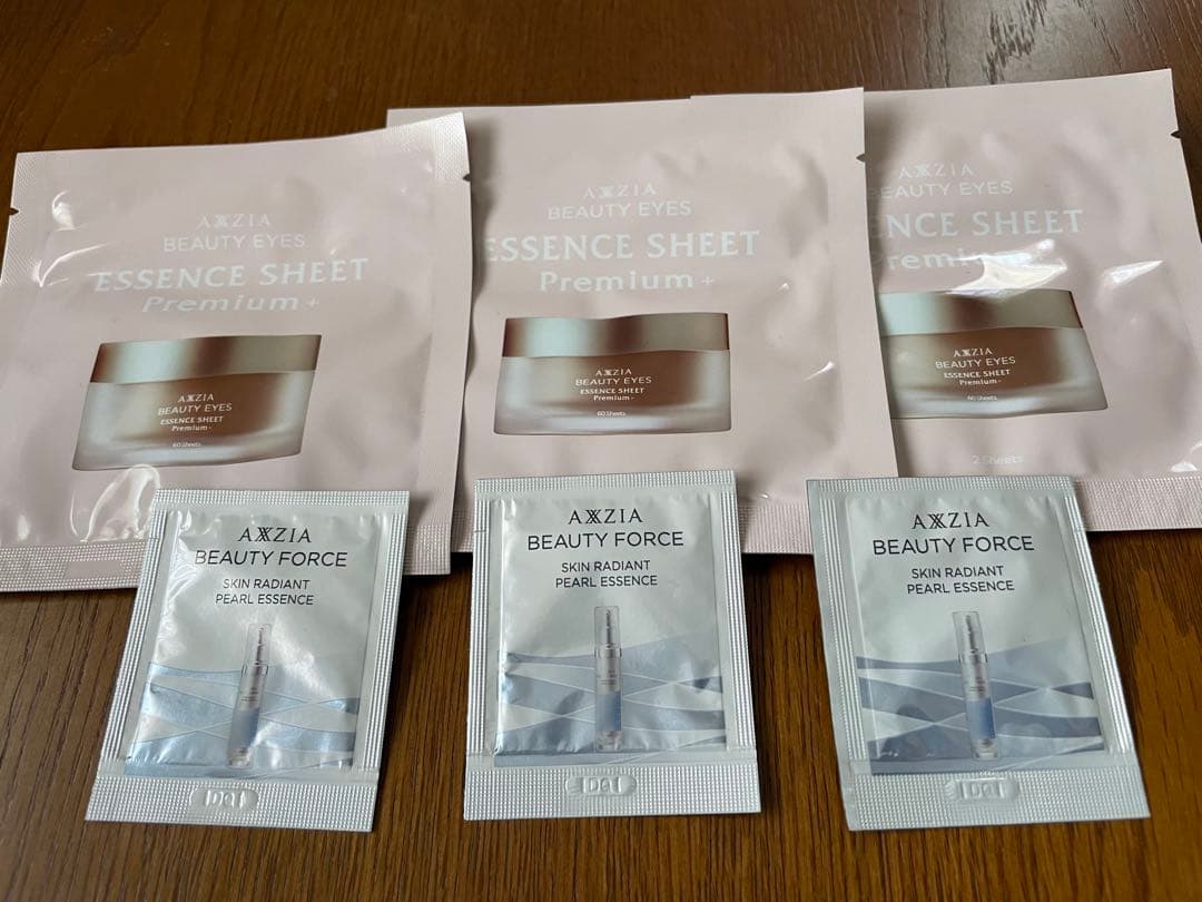 【未開封】アクシージア　メイト　フォーアイズ〈美顔器〉➕付属品