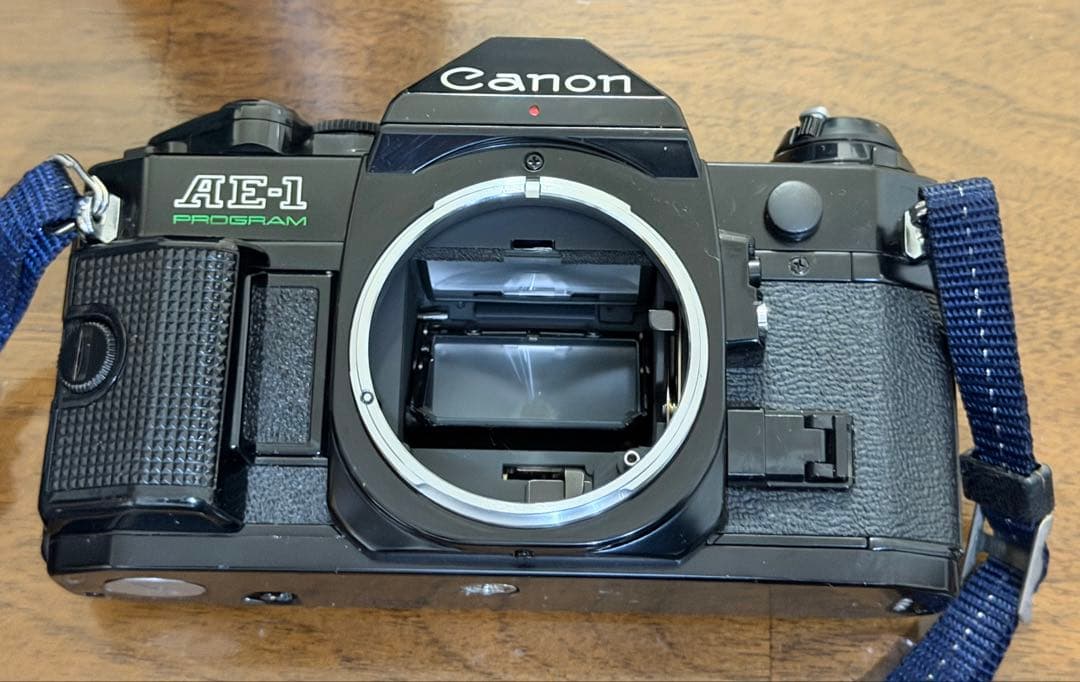 【通電確認済】CanonAE-1 Pブラックズームレンズセット 【ジャンク】