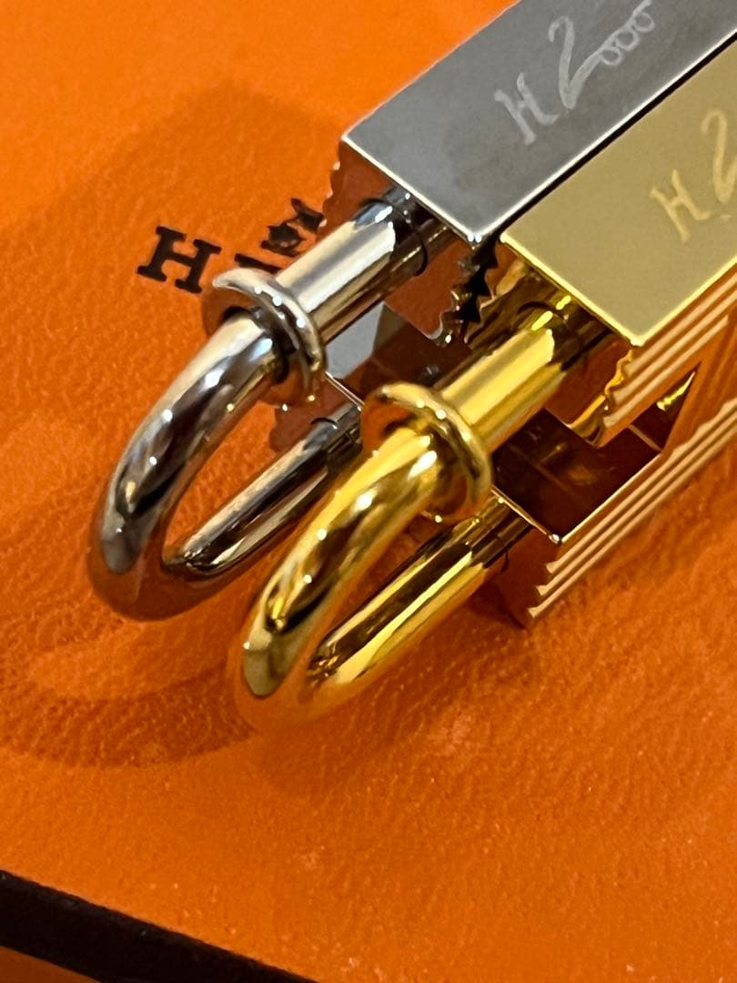 美品 HERMES エルメス 新世紀の第一歩 2000年 カデナセット
