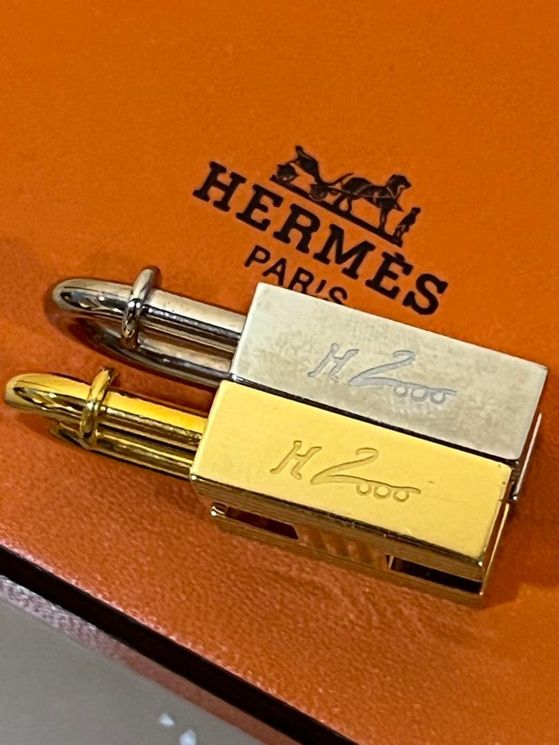 美品 HERMES エルメス 新世紀の第一歩 2000年 カデナセット