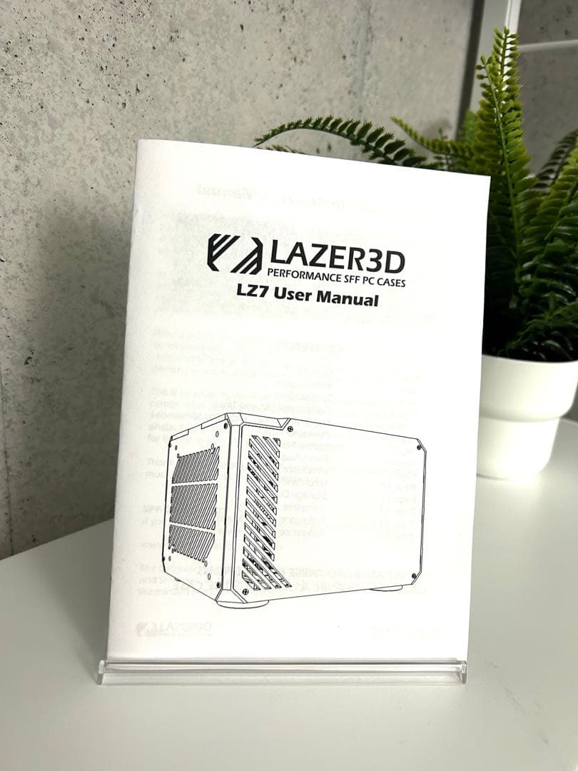 LAZER3D LZ7 ホワイト SFF PCケース