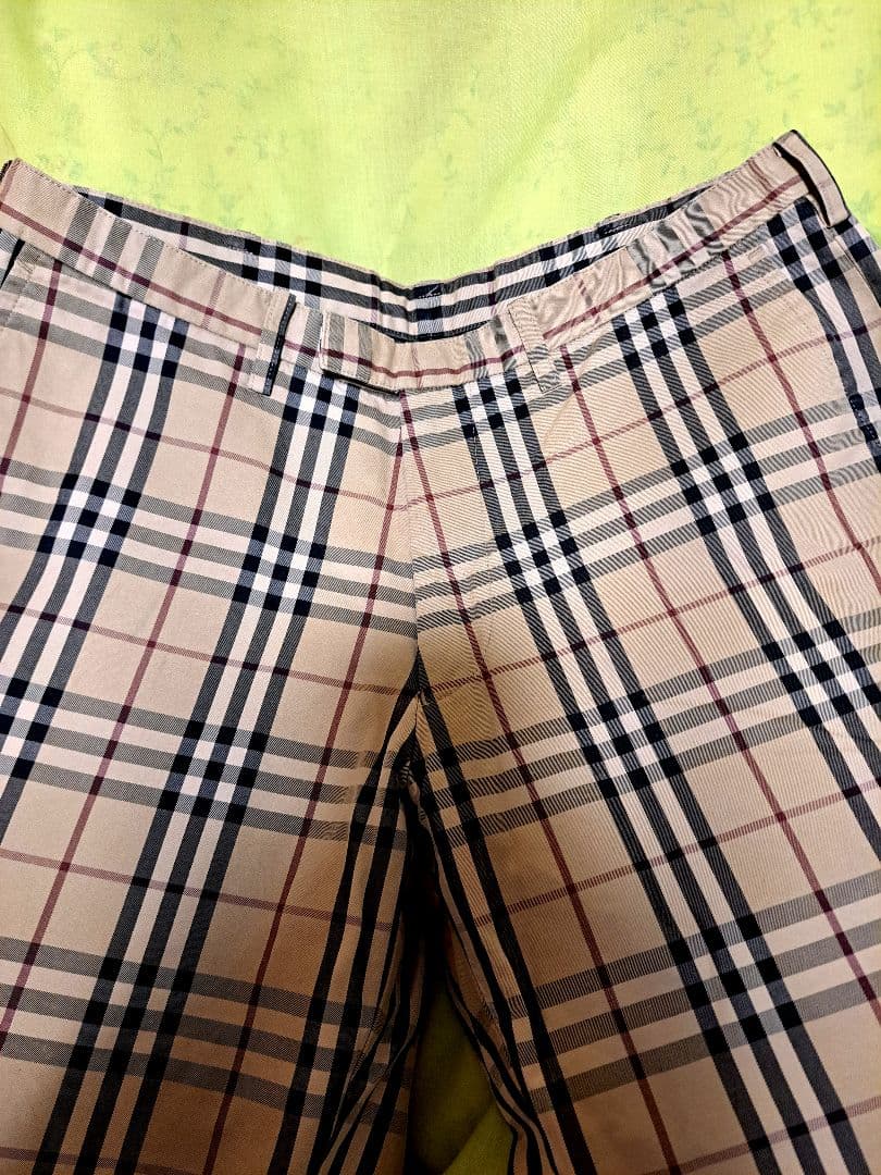 超名作　代名詞バーバリーチェック　バーバリーブラックレーベル　クレストブリッジ