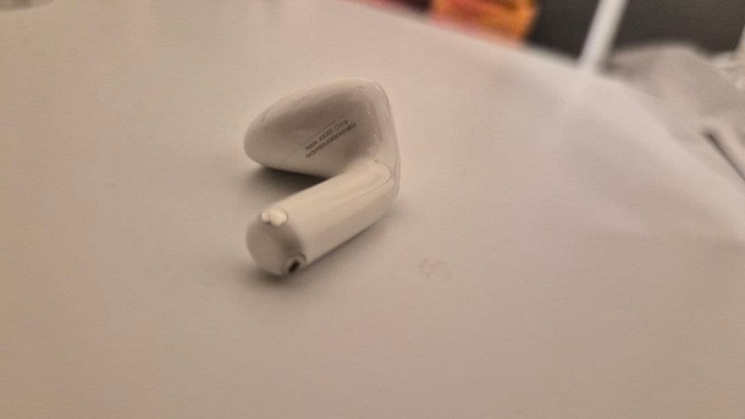 [少々難あり]AirPods 4 ANC搭載モデル