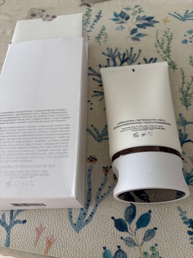 トム フォード リサーチ クレンジング コンセントレイト　新品