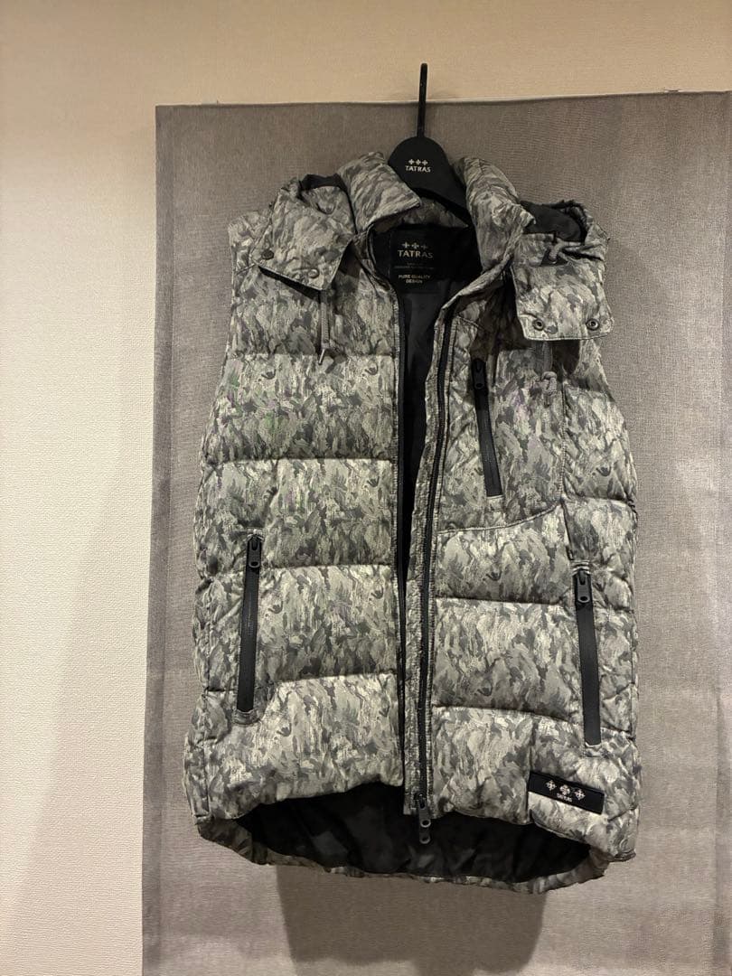 ＊極美品＊TATRAS Rライン カモフラダウンベストCESANOチェサーノ03