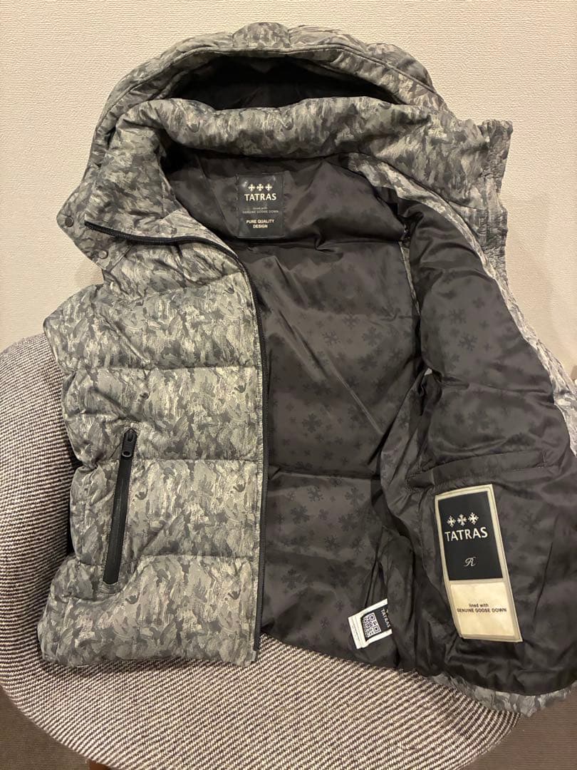 ＊極美品＊TATRAS Rライン カモフラダウンベストCESANOチェサーノ03