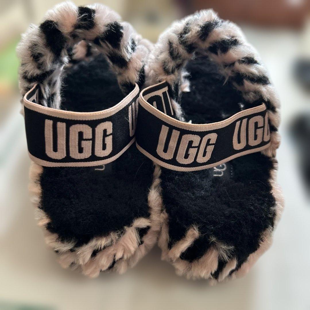 UGG ゼブラ柄 ファーサンダル ピンク