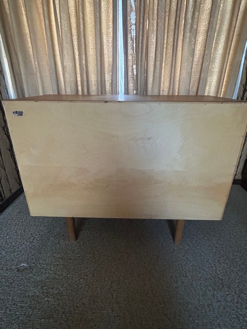 ボーエ•モーエンセン　Borge Mogensen 四段チェスト