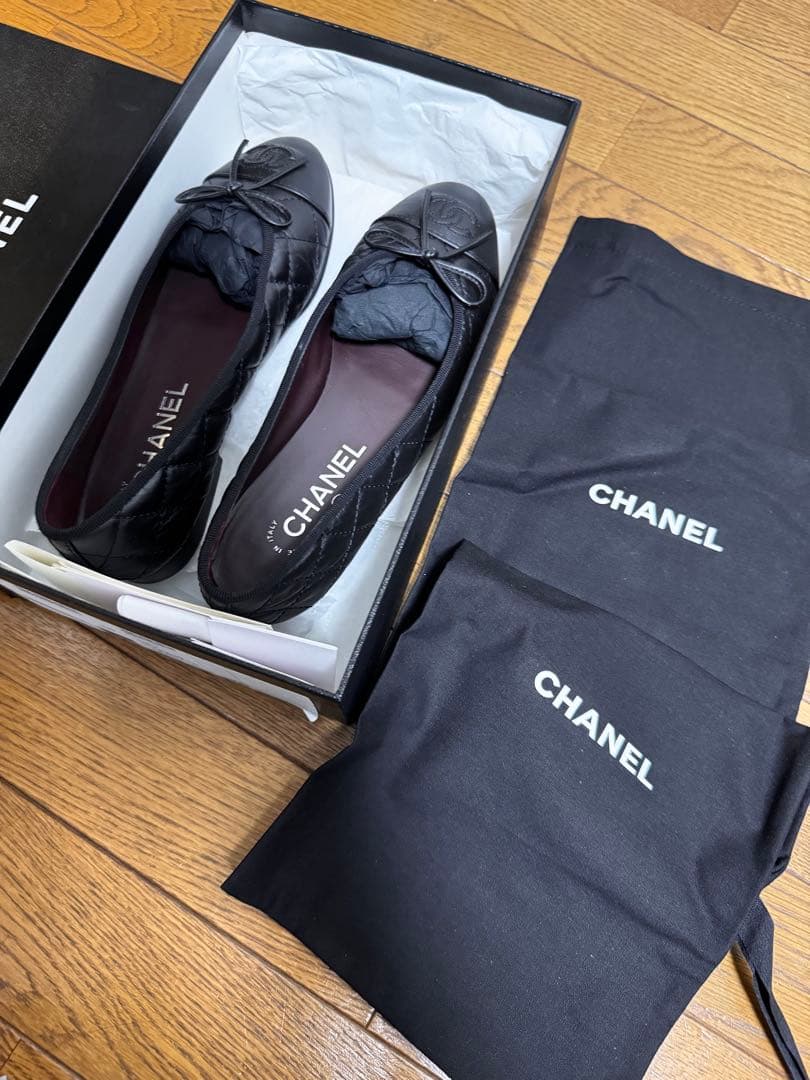 CHANEL ブラック フラットシューズ 36C