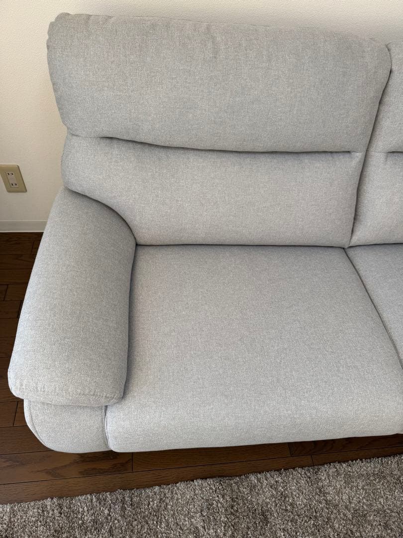 青梅の　ニトリ　３人用　布張りタイプ　ソファ　MK02