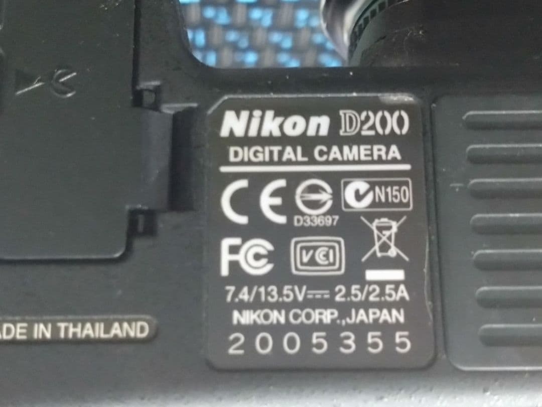 Nikon D200 デジタル一眼レフカメラ