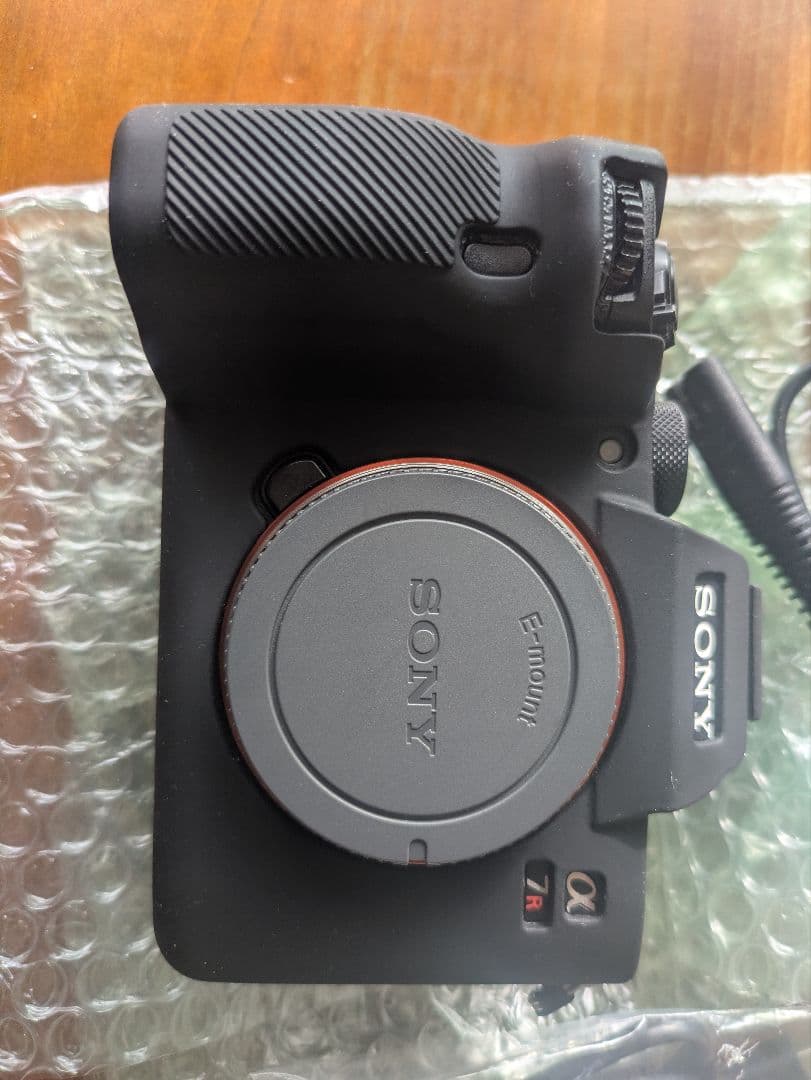 SONY α7R IVミラーレス一眼 本体と付属品