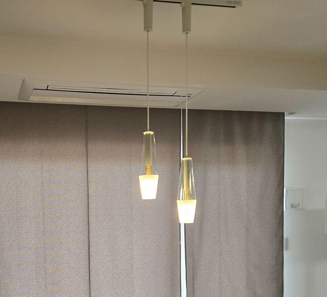 DAIKO LEDペンダントライト ２個と配線ダクトセット