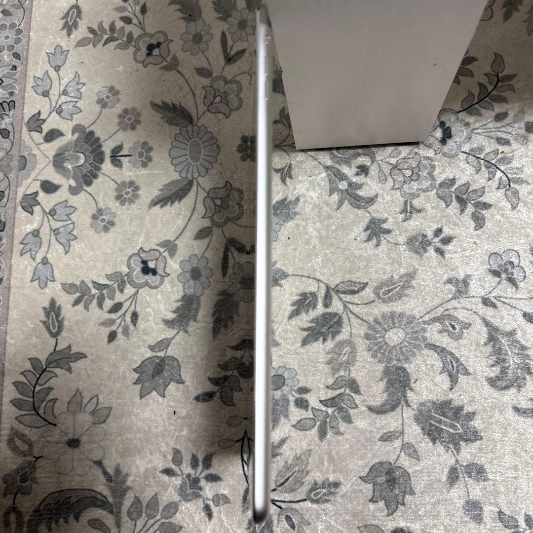 iPad Air 128GB バッテリー最大97％