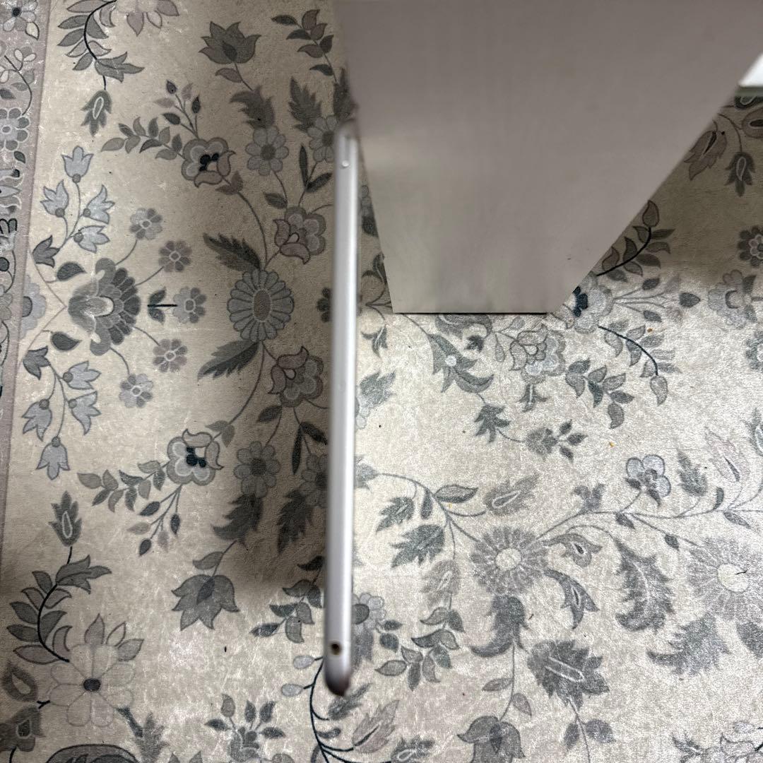 iPad Air 128GB バッテリー最大97％