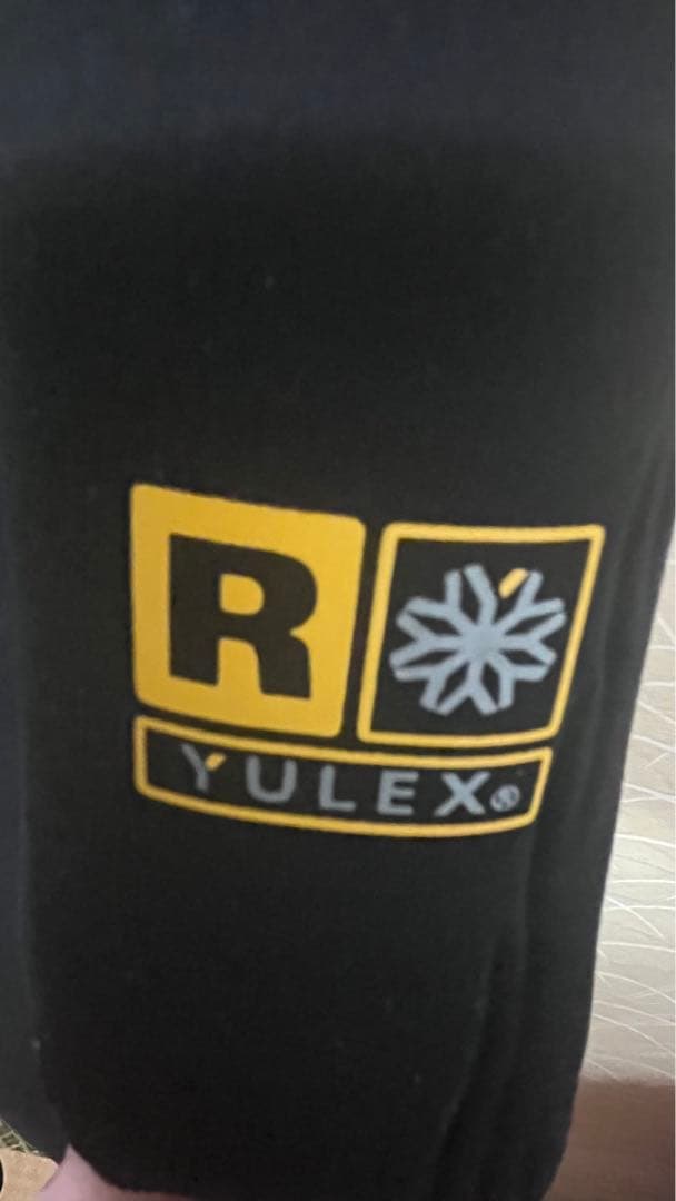 新品 Patagonia R3 ウィメンズ サイズ4 ウェットスーツ