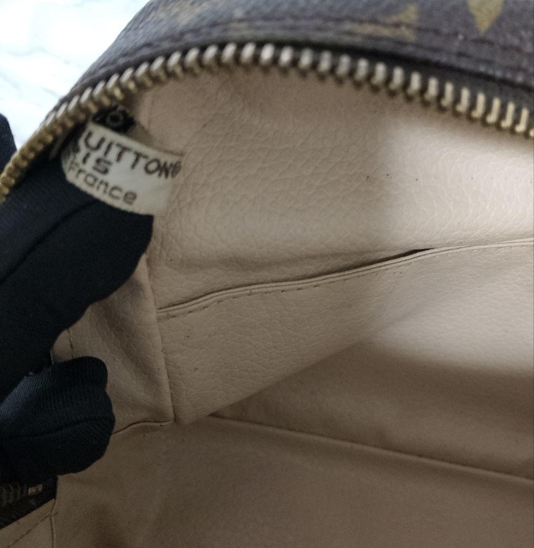 LOUIS VUITTONクラッチバッグ　トゥルーストワレット23