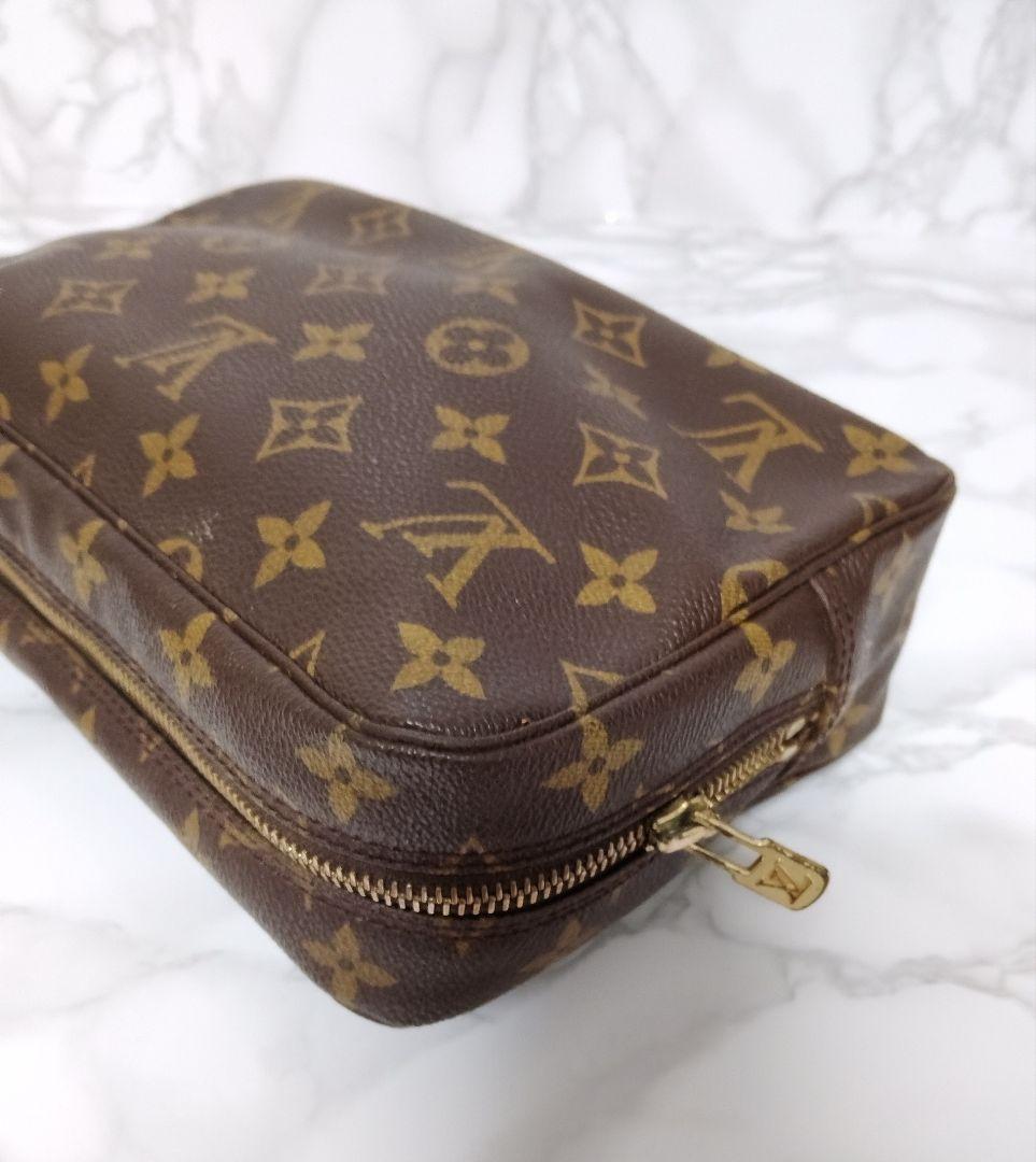 LOUIS VUITTONクラッチバッグ　トゥルーストワレット23