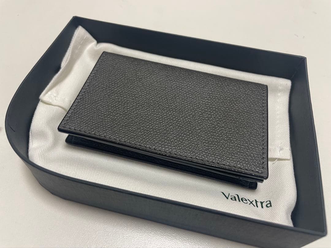 【新品未使用】ヴァレクストラ Valextra 名刺入れ グレー