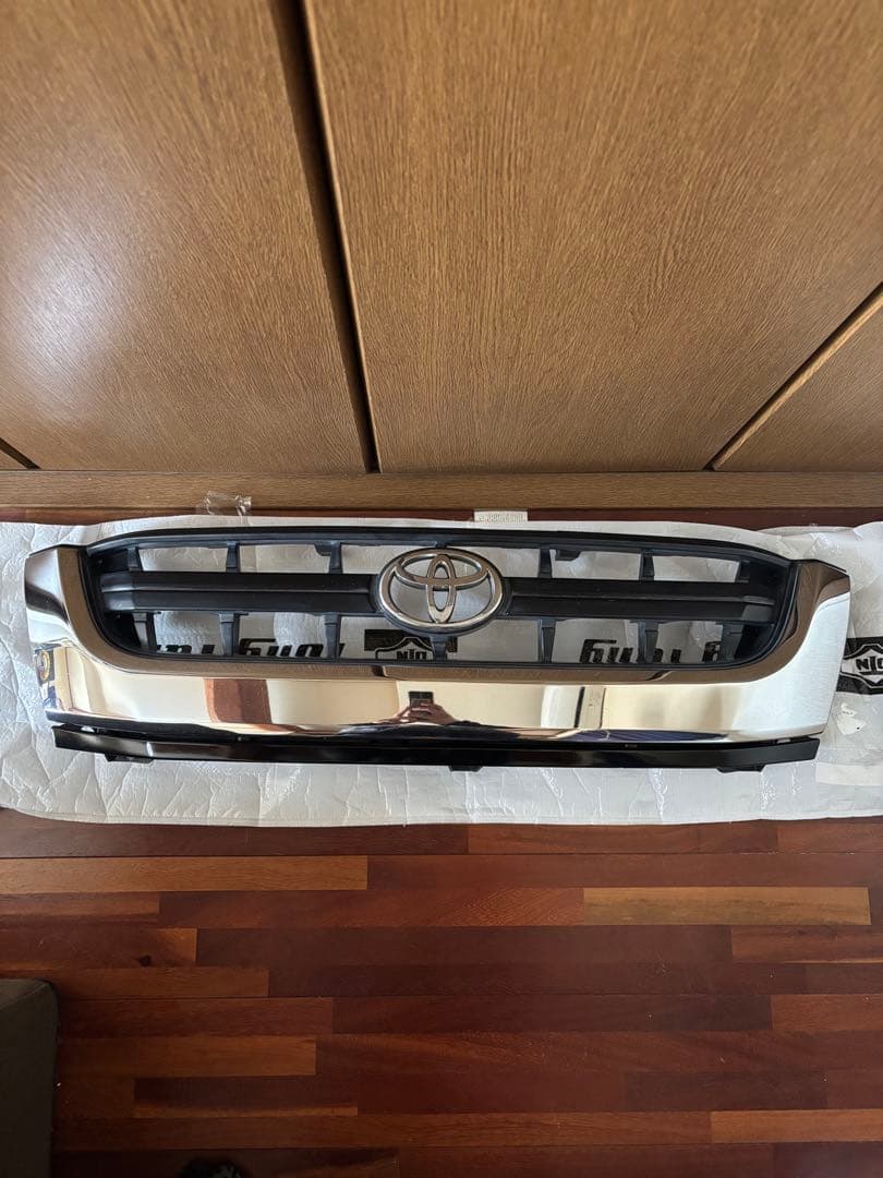 ハイラックス スポーツピックアップ ニューハイ rzn152 純正 グリル