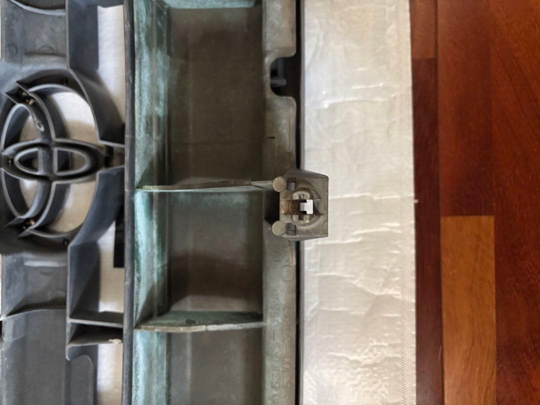 ハイラックス スポーツピックアップ ニューハイ rzn152 純正 グリル