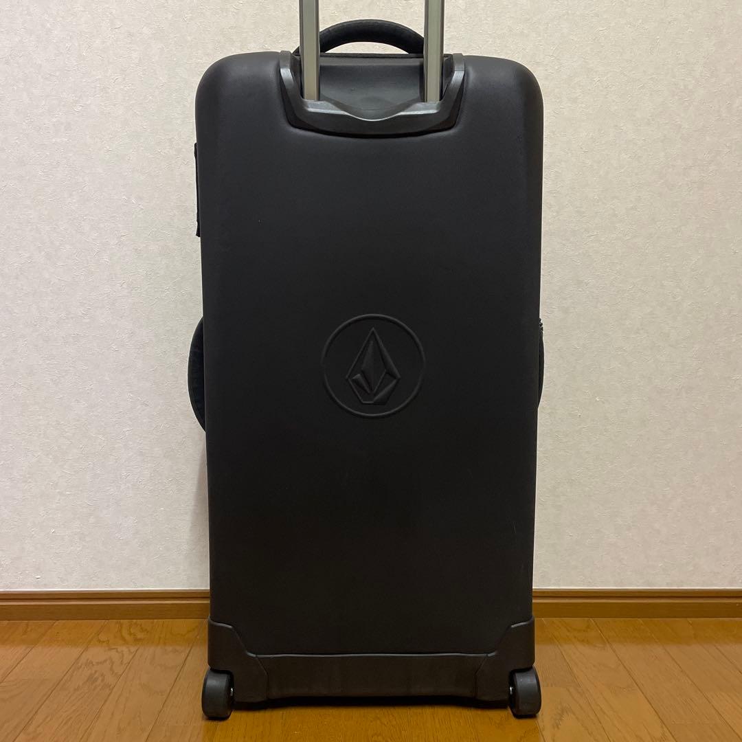 VOLCOM キャリーケース　GLOBETROTTER LUGGAGEブラック黒