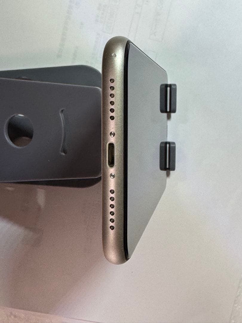 iPhone 11 128GB ホワイト　SIMフリー