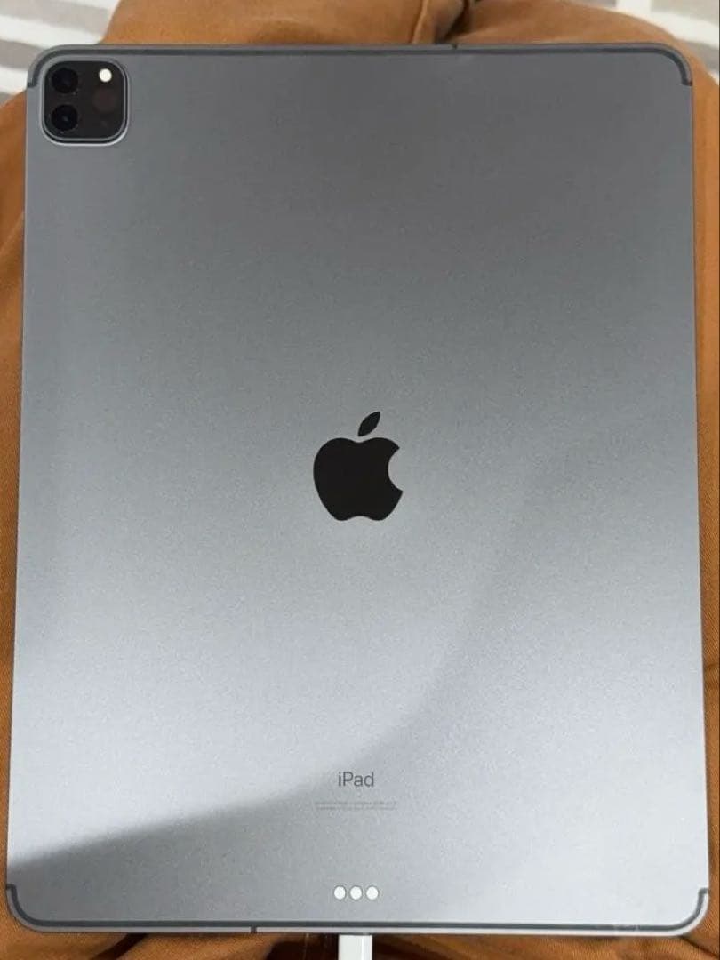 Um1mi様 iPad Pro 第4世代 セルラーモデル　12.9インチ