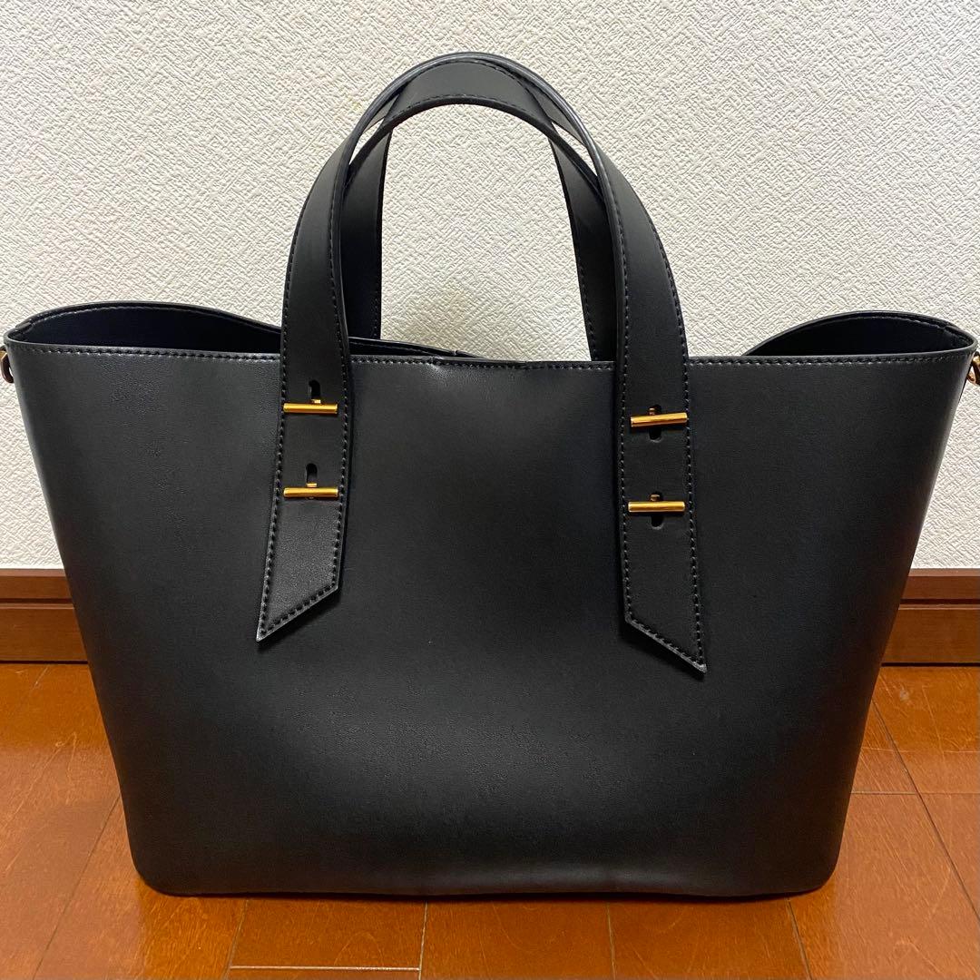 CHARLES & KEITH ブラック トートバッグ　極美品