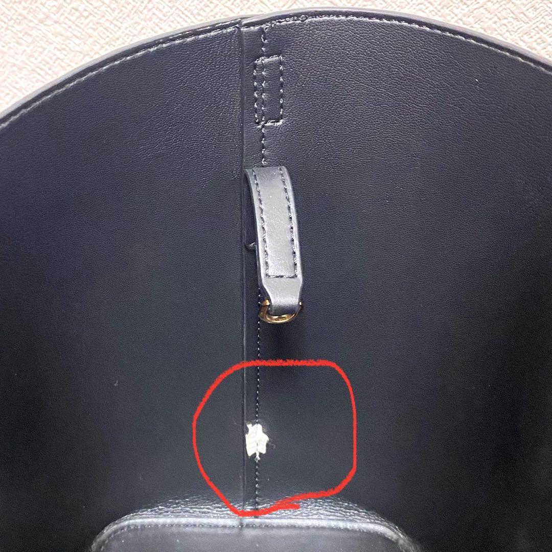 CHARLES & KEITH ブラック トートバッグ　極美品