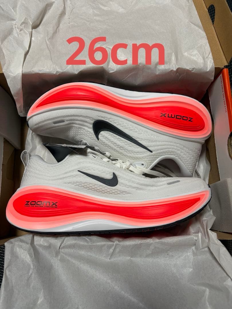 ナイキ　ボメロプラス