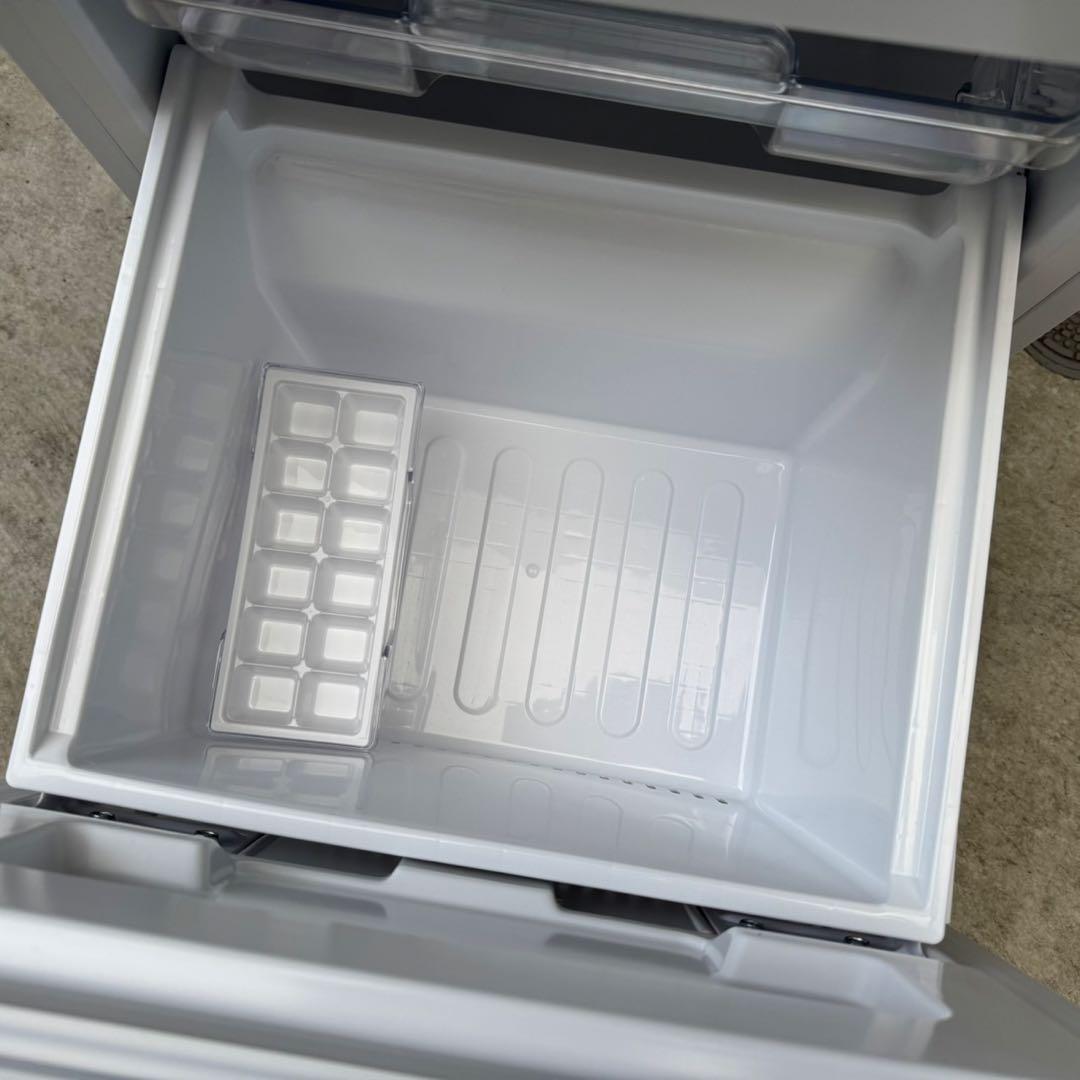 110⭐️2024年製美品★シャープ冷蔵庫　右、左開き　一人暮らし　マットホワイト